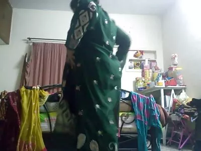 വലിയ ടൈറ്റഡ് ബ്രൂണറ്റ് കംപ് ചെയ്യാൻ പോകുന്നു