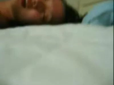 കർമ്മ Rx ഉം അവളുടെ രണ്ടാനമ്മയും വലിയ ചീഞ്ഞ കോഴി പങ്കിടുന്നു